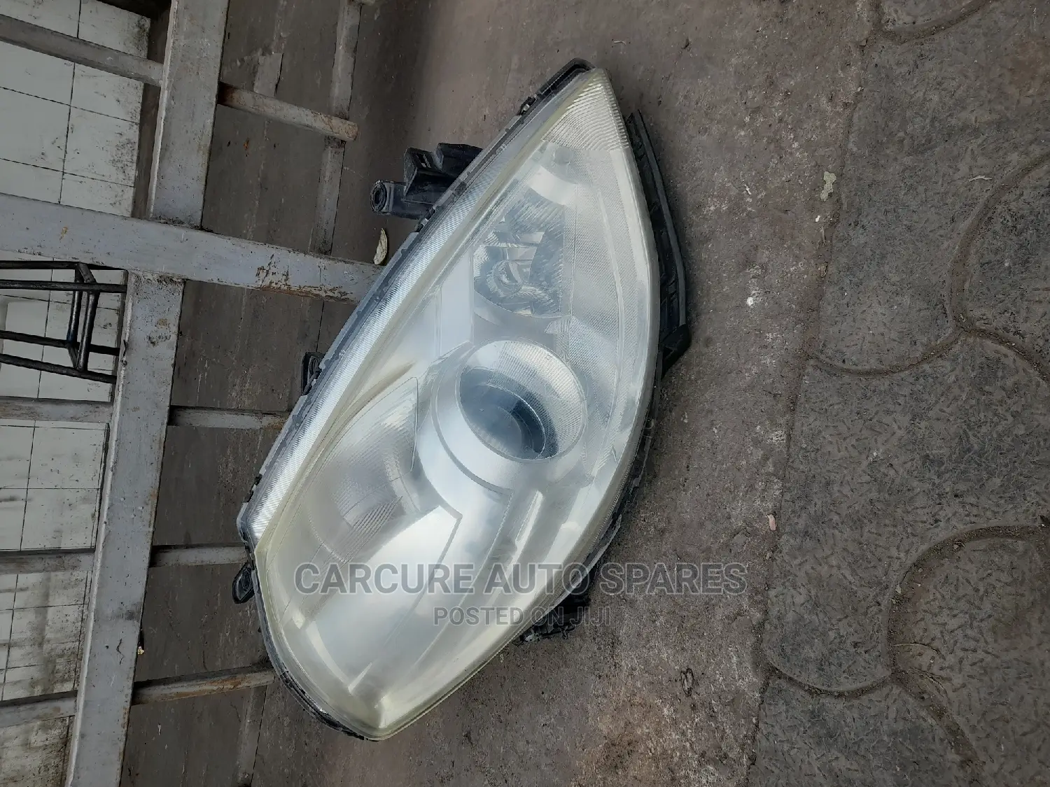 Nissan Tiida 2008 Xenon Headlight