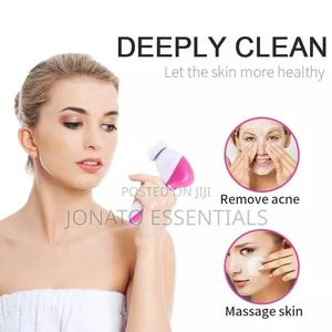 Face Cleaner And Massager - thumbnail 2
