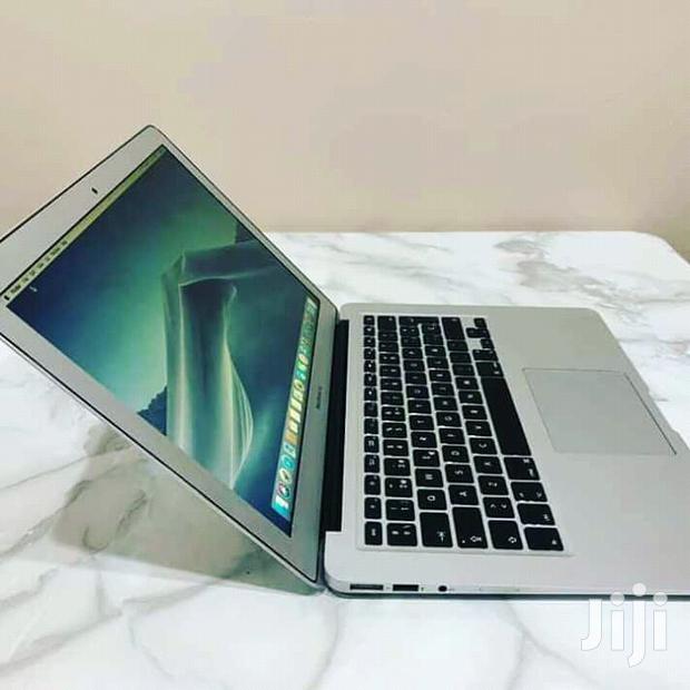 Laptop Apple MacBook Air 8GB Intel Core i5 HDD 256GB