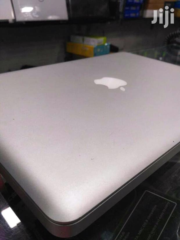 Laptop Apple MacBook Pro 4GB Intel Core i5 HDD 500GB - thumbnail 2