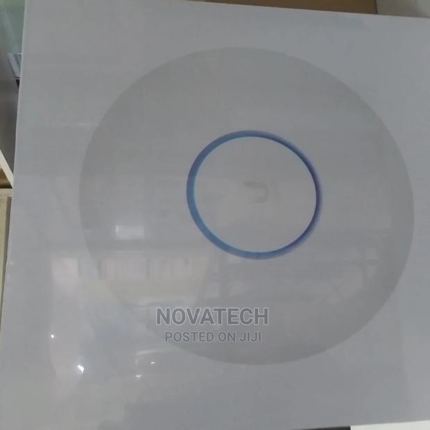 * Unifi U6-Lr