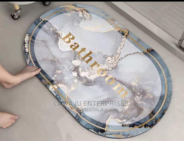 Anti Slip Bathroom Mat - thumbnail 2