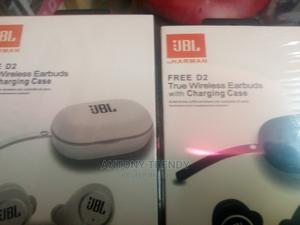 JBL Earphones White And Black - thumbnail 2