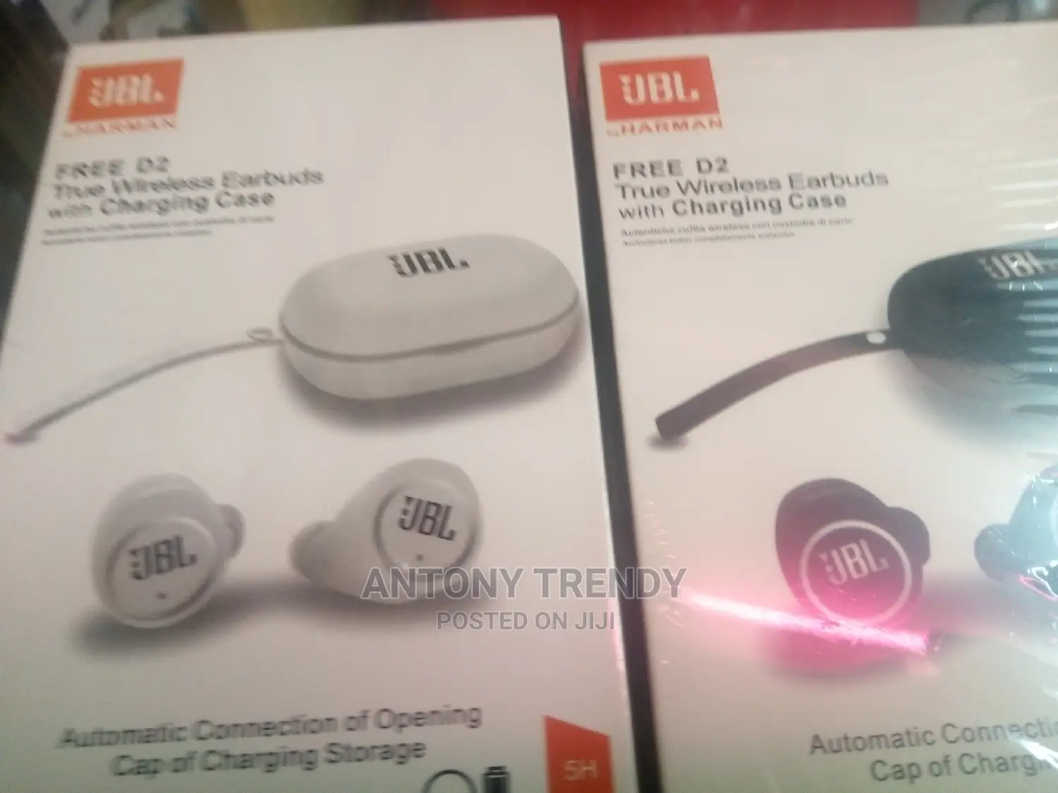 JBL Earphones White and Black