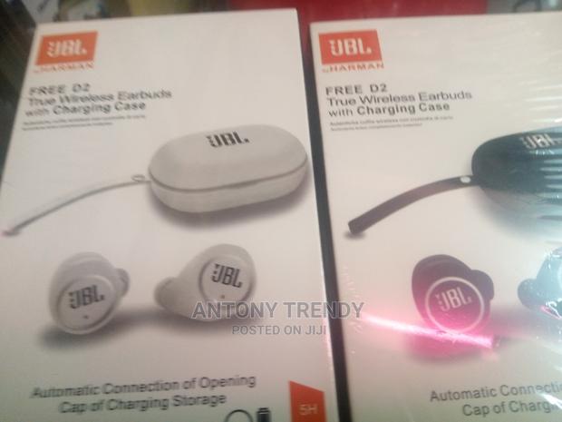 JBL Earphones White And Black - thumbnail 3