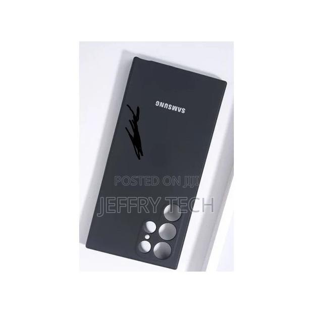 Samsung Galaxy S21 Ultra Quality Silicon Back Case - thumbnail 3