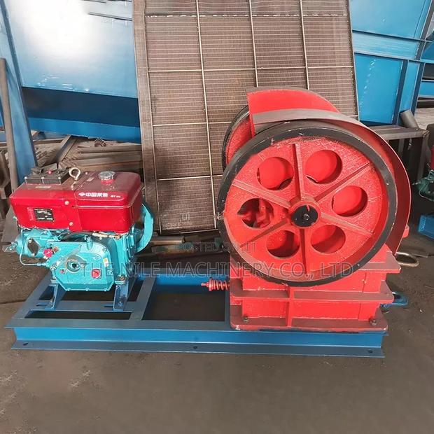 Diesel Engine Jaw Crusher Manufacturers Suppliers - main view