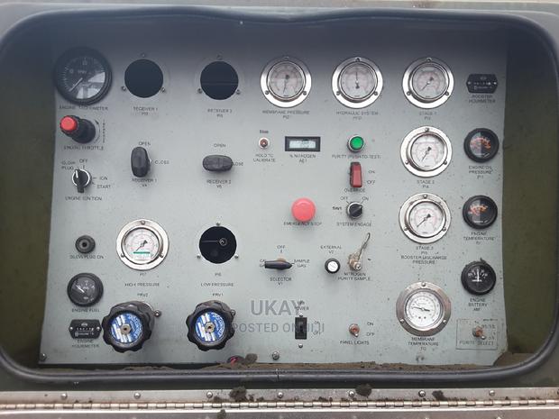 EX-UK Air Compressor (27bars) - thumbnail 4