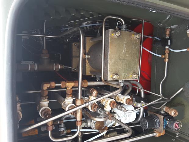 EX-UK Air Compressor (27bars) - thumbnail 2