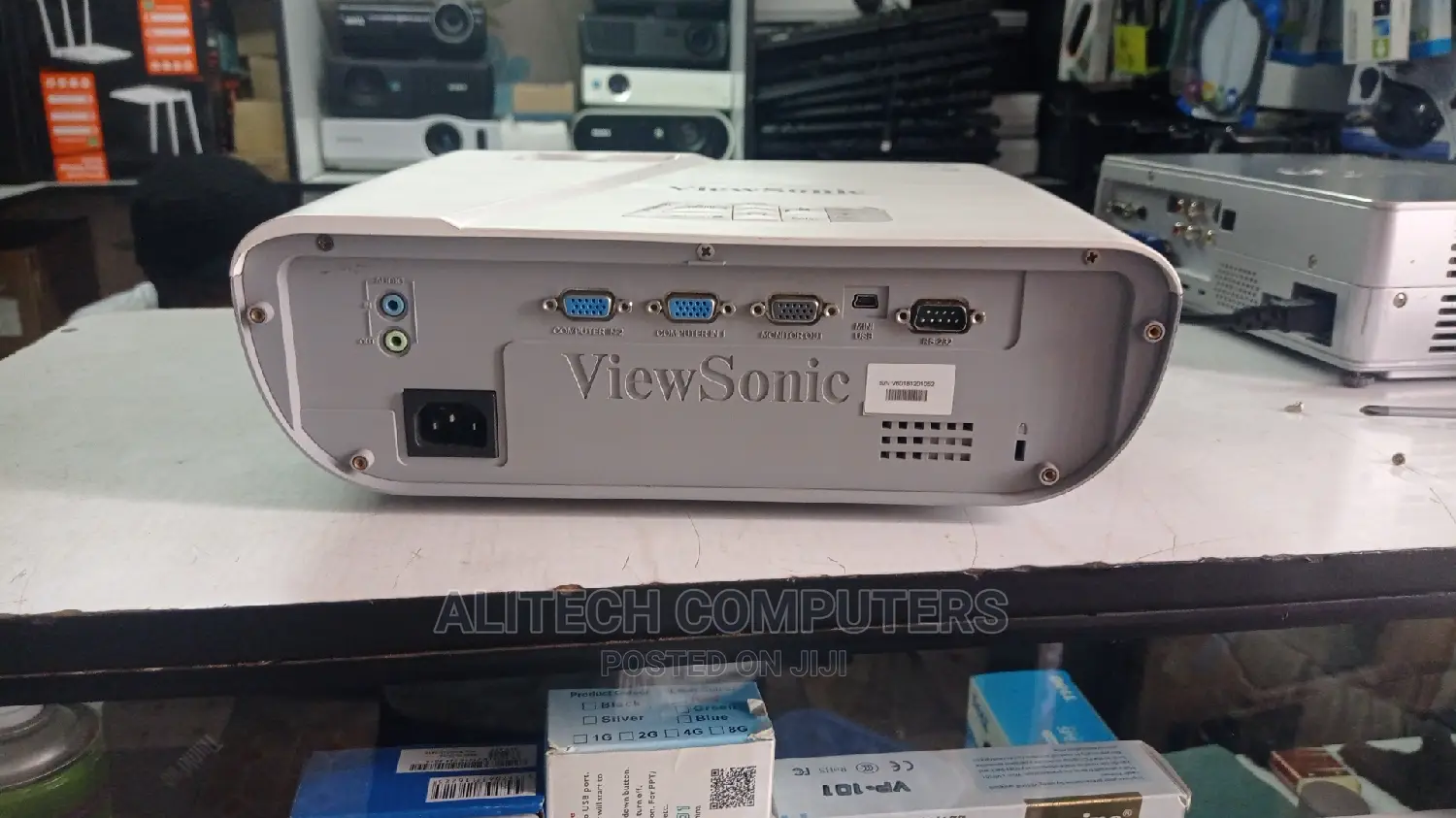 Short Throw Projector