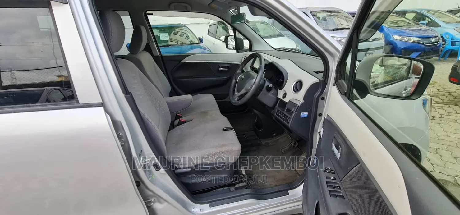 Suzuki Wagon 2015 Silver