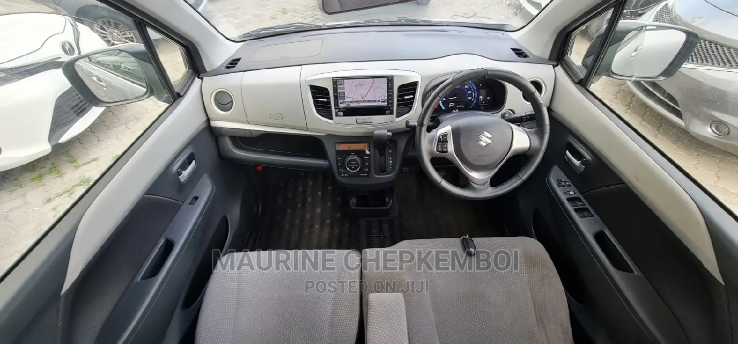 Suzuki Wagon 2015 Silver