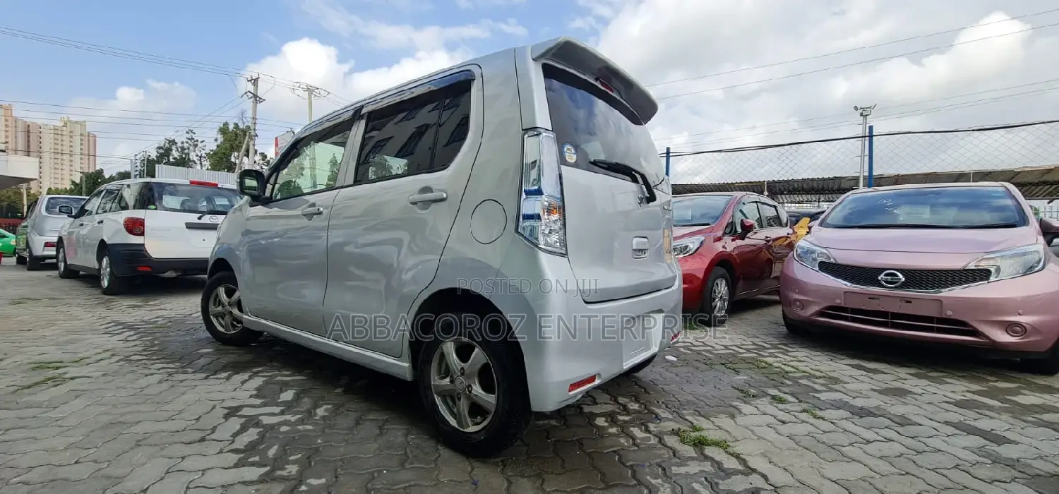 Suzuki Wagon 2015 Silver
