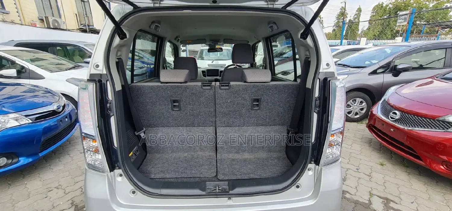 Suzuki Wagon 2015 Silver