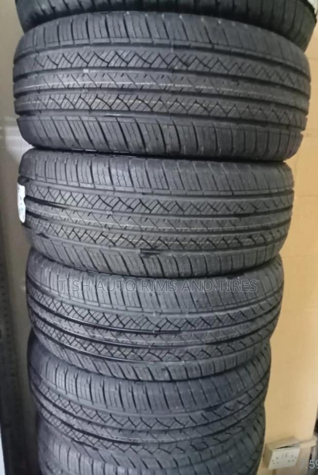 235/60r16 Maxtrek