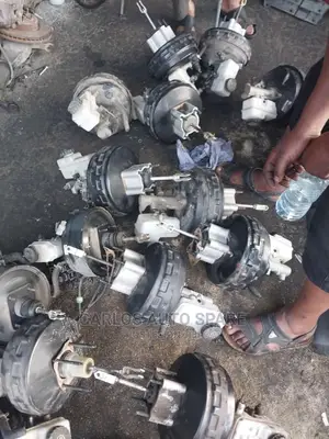 Brake Booster Nissan Navara
