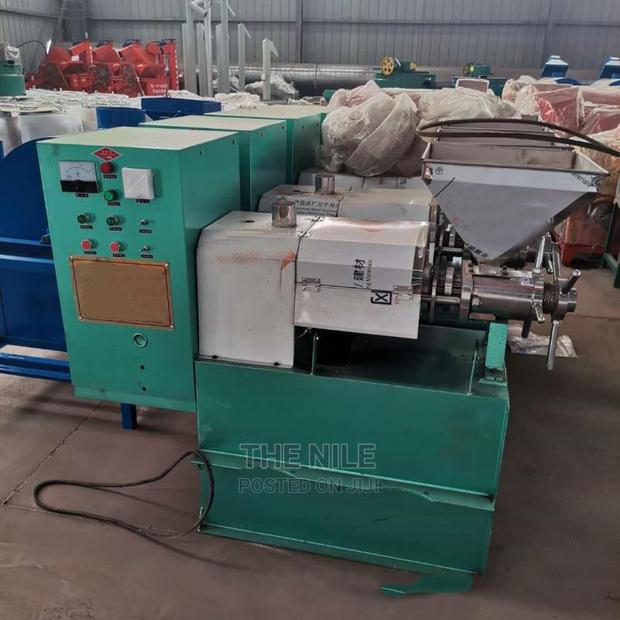 Cold Press Oil Expeller Machine - thumbnail 2