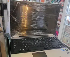 Laptop HP Compaq NC8430 4GB Intel Pentium HDD 320GB
