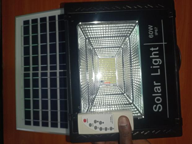 Auto Darkness Senser Solar Light 60 Watts - thumbnail 3