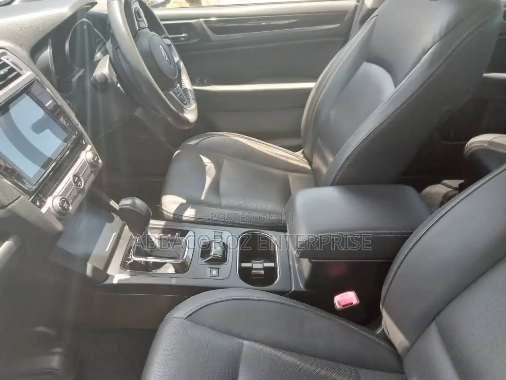 Subaru Legacy 2015 Pearl