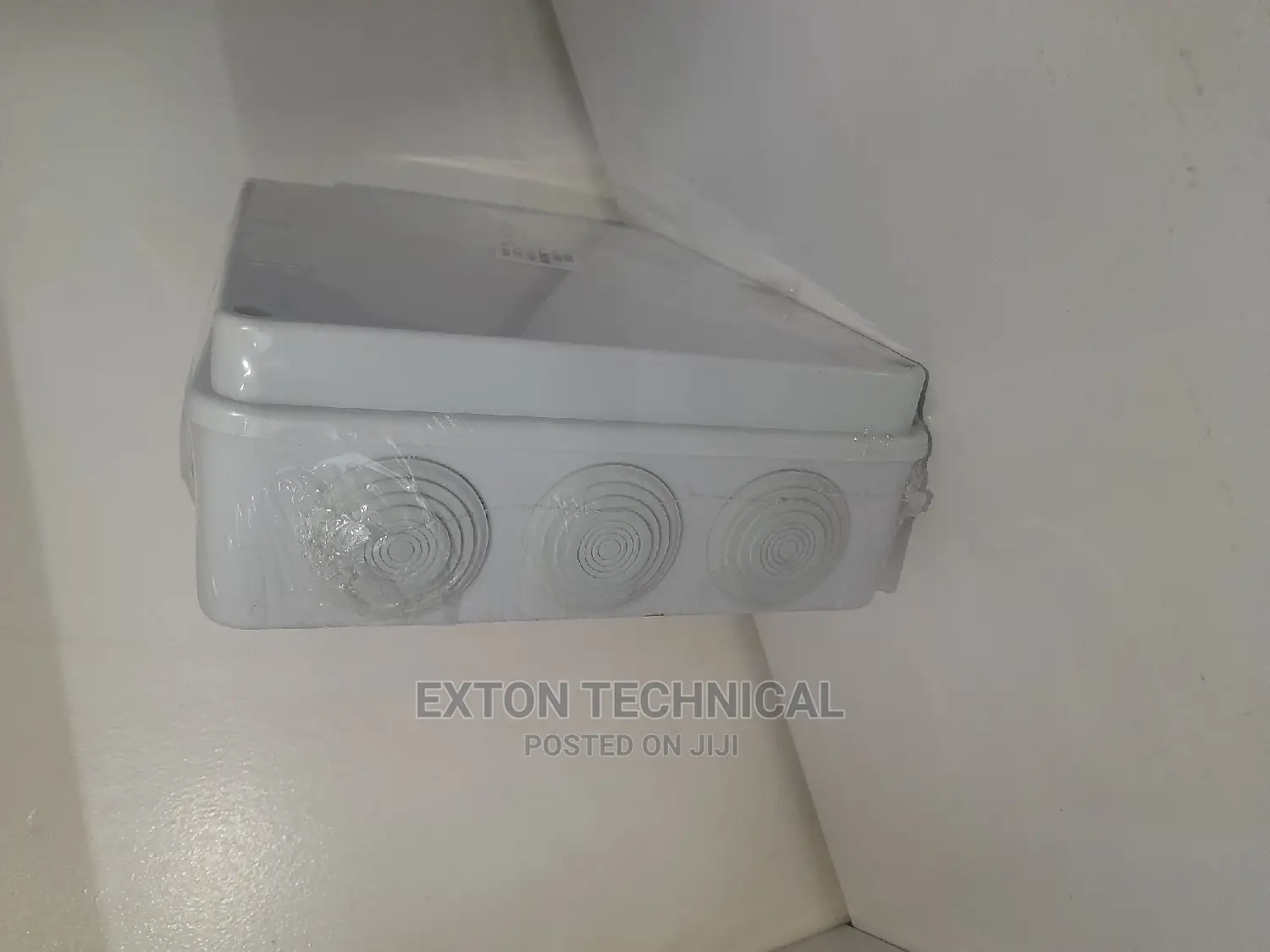 Strong Junction Box