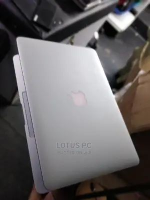Laptop Apple MacBook Pro 2015 8GB Intel Core I5 SSD 256GB