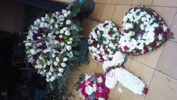 Funeral Flowers - thumbnail 10