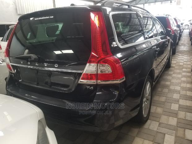 Volvo V70 2013 Black - thumbnail 3
