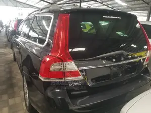 Volvo V70 2013 Black