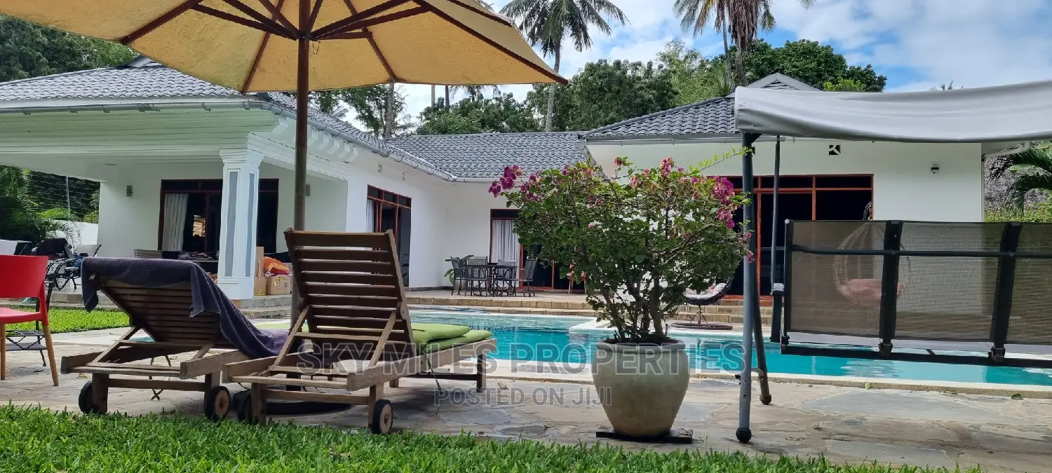 3bdrm Villa in La-Marina Estate, Mtwapa for Sale