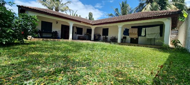 3bdrm Villa in Mtwapa Posta for Sale - main view