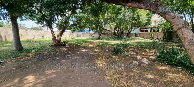 Mtwapa Posta Quarter Plot on Sale Wall Fanced - thumbnail 3