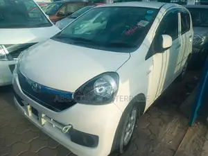 Toyota Pixis Epoch 660 AWD 2016 White