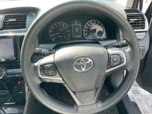 Toyota Premio 1.8 FWD 2016 Silver