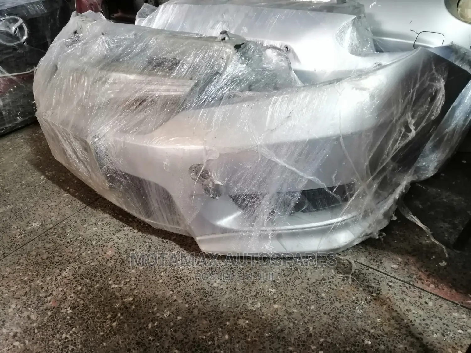 Honda Fit Shuttle Nosecut