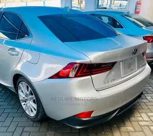 Lexus IS 2016 Silver
