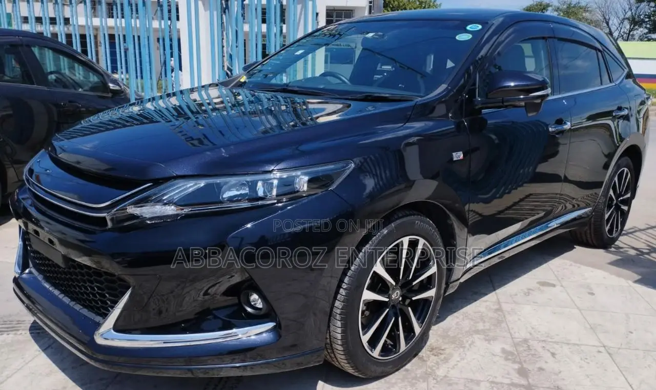 Toyota Harrier 2.0 4WD 2015 Black