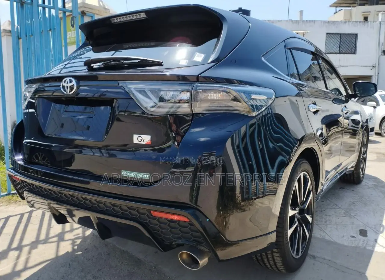 Toyota Harrier 2.0 4WD 2015 Black