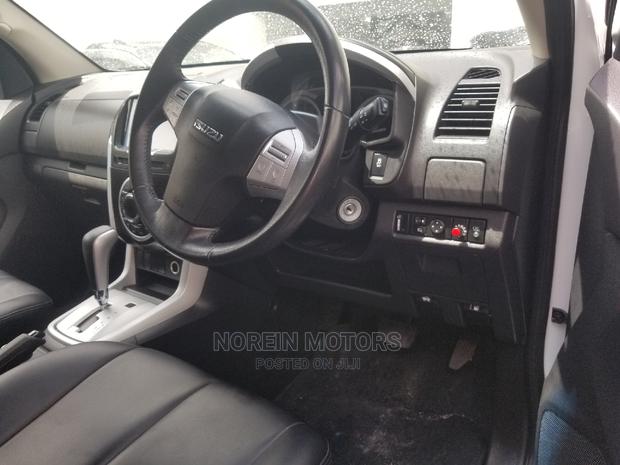 Isuzu MU-X 2016 White - thumbnail 7