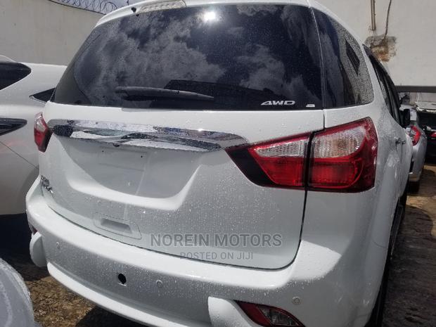 Isuzu MU-X 2016 White - thumbnail 5