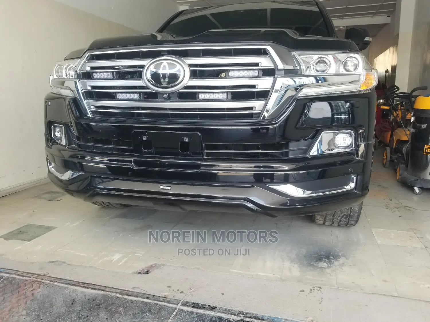 Toyota Land Cruiser 2016 Black