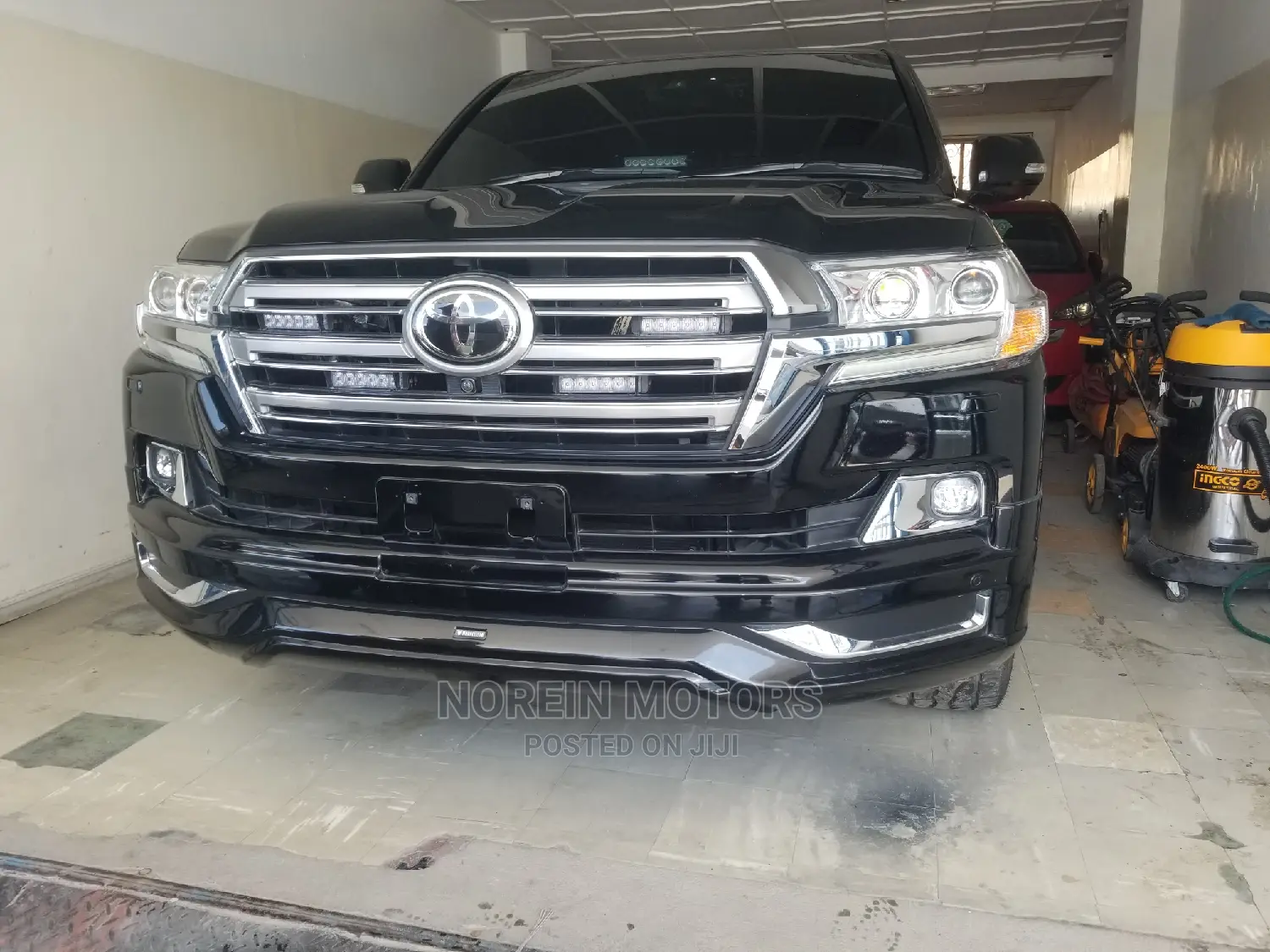 Toyota Land Cruiser 2016 Black