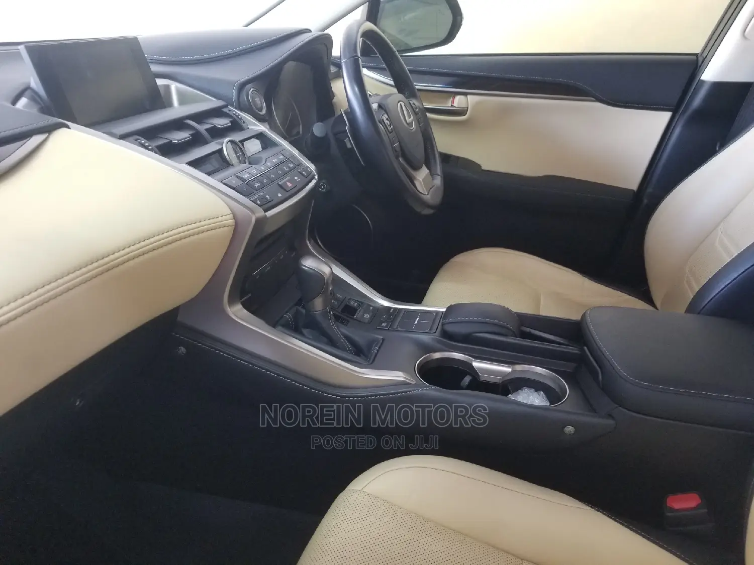 Lexus NX 2015 White