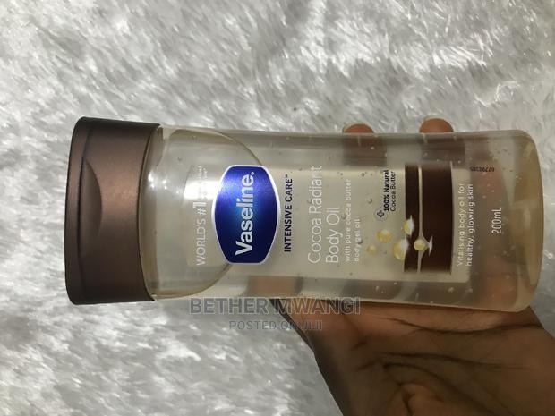 Vaseline Cocoa Radiant Body Oil - thumbnail 2