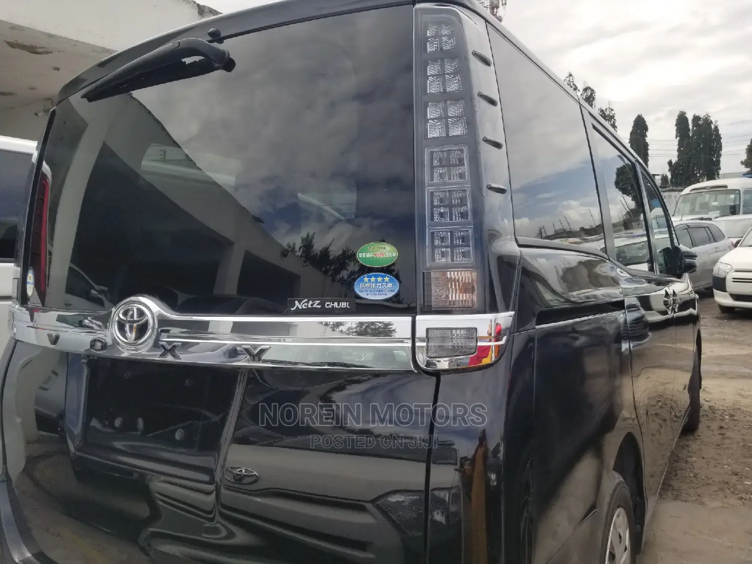 Toyota Voxy SV Premium 2014 Black