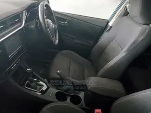 Toyota Auris 2016 Blue