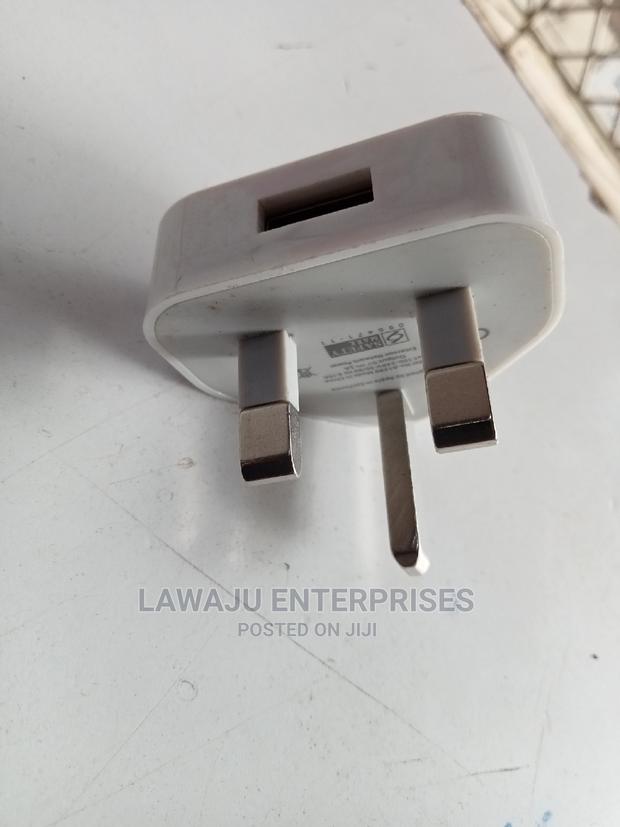 Apple 3 Pin USB Plug/Adapter/Wall Charger for iPhone's - thumbnail 3