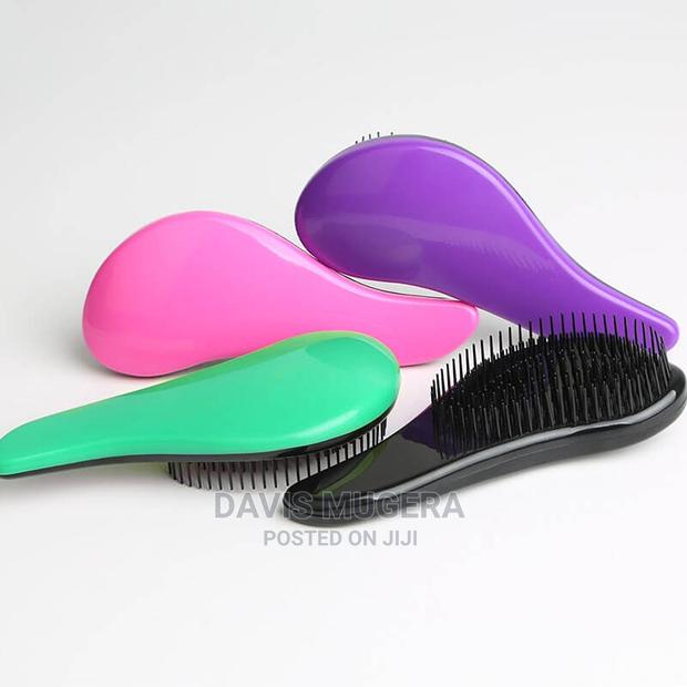 Fur Remover and Deshedding Brush - main view