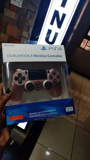 PS4 Controller