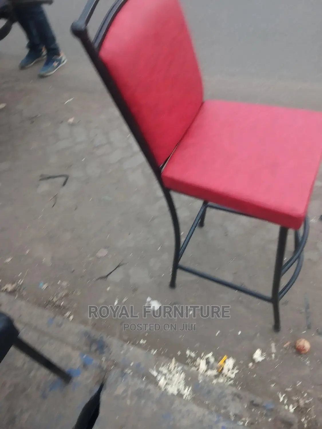 Balls Counter Chair